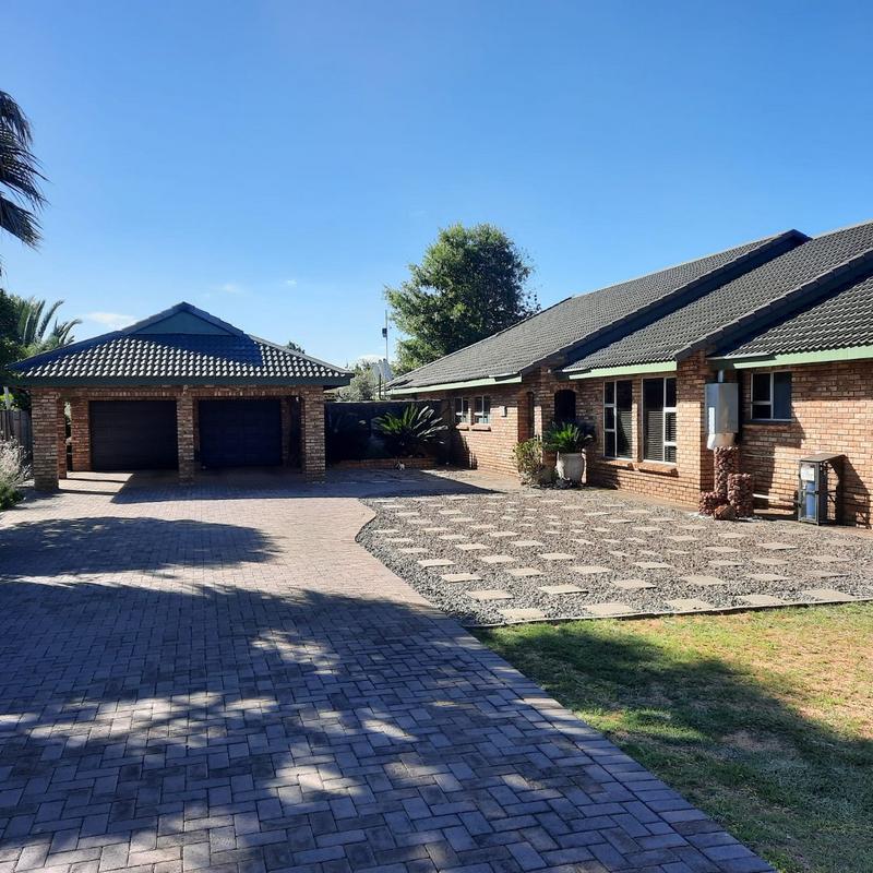 5 Bedroom Property for Sale in Vaalpark Free State